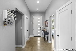 Photo - 1008 Naumann Dr