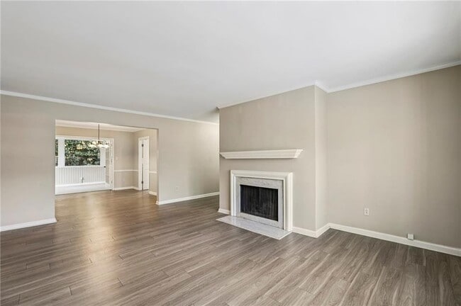 Photo - 103 La Rue Pl NW