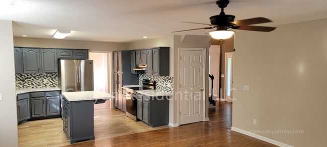 Photo - Beautiful 4b Room!Move in ready!
