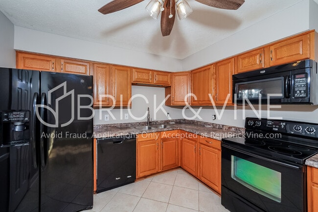 Building Photo - 5946 Dewey Heights Rd Rental