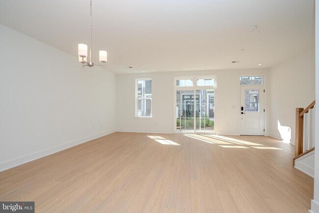 Photo - 8104 Donatello Dr