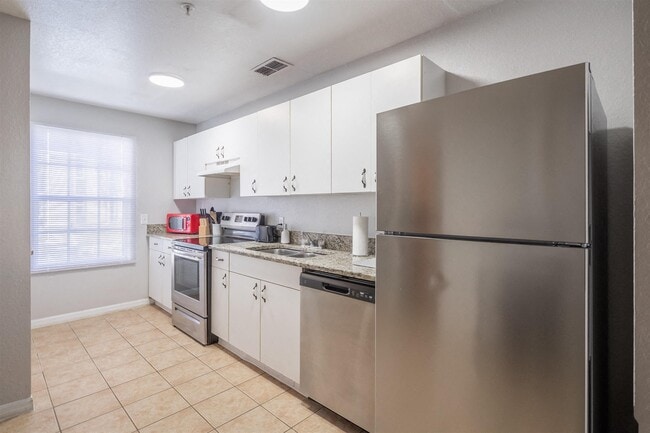 Photo - Summer Lake Villas, LLC