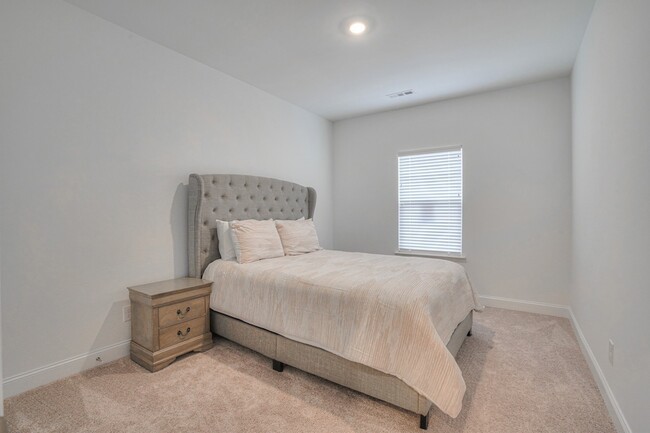 Photo - 2309 Laurelstone Dr