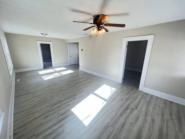 Photo - 2 Bed 1 Bath Springfield, MO