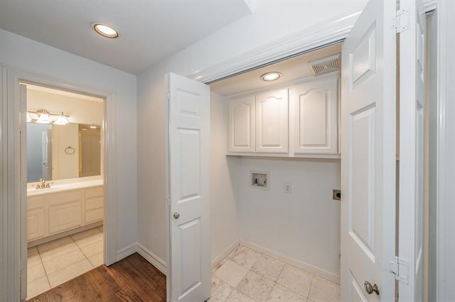 Photo - 4213 Wycliff Ave