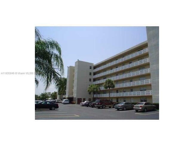 Photo - 441 SE 3rd St Unit 202