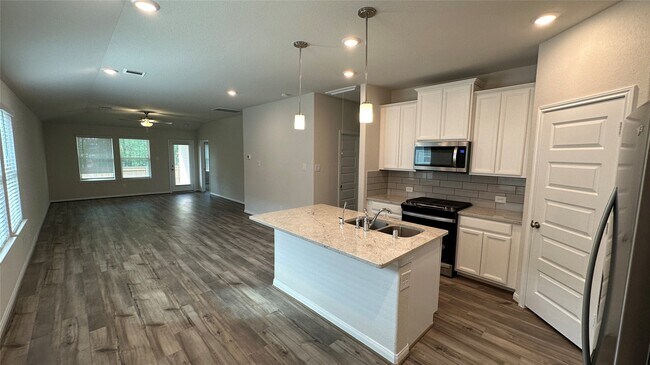 Photo - 221 Harper Ridge Dr