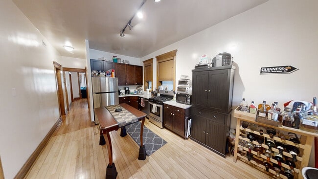 Photo - 1224 W Eddy St