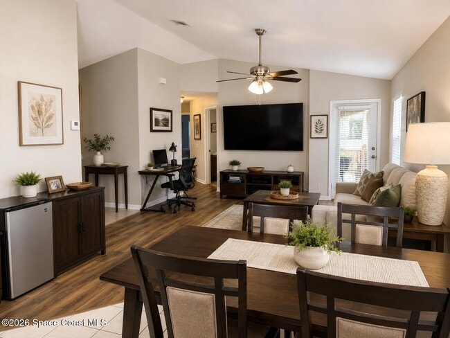 Photo - 1196 Goldenrod Cir NE