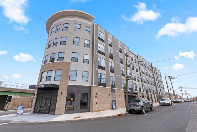 Photo - 175 W 7th St Condo Unit 406