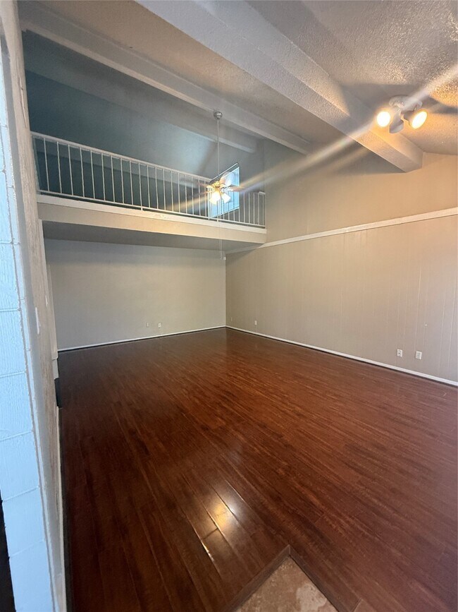 Photo - 5207 Sweetwind Ln