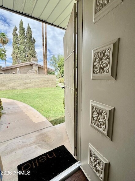 Photo - 4800 N 68th St