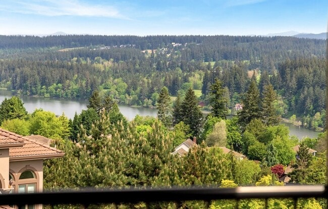 Photo - Panoramic Lacamas Lake Views in the Heart of Camas