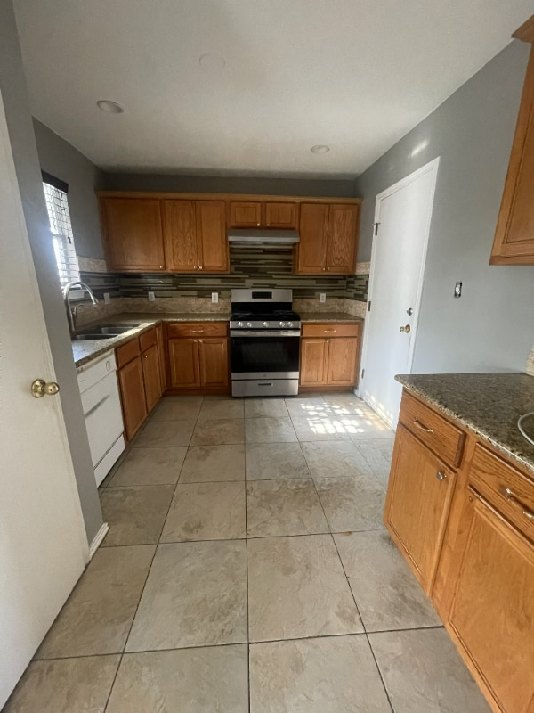 Photo - 15101 Mimebark Way