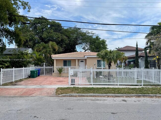 Photo - Charming Coral Gate Home Steps from Miracle Mile