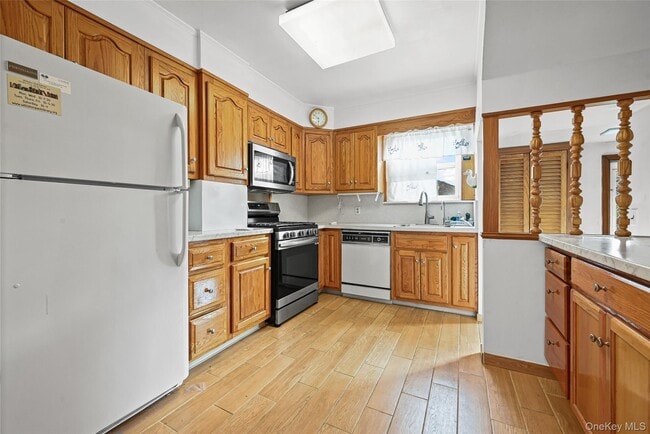 Photo - 181 Park Ave