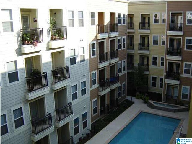 Photo - 2020 5th Ave S Unidad 438