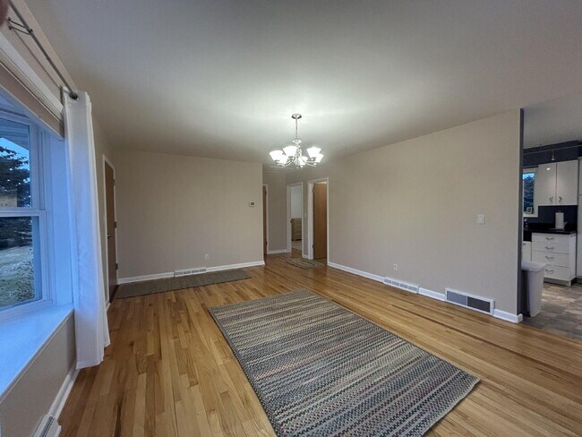 Photo - 2 Bed / 1 Bath Home on Farm Acreage – All Utilities Included!