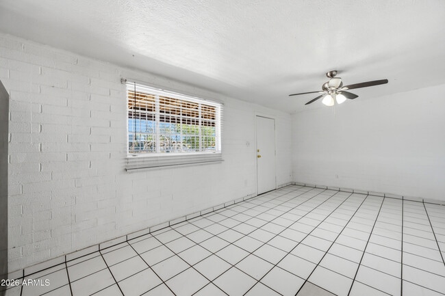 Photo - 3905 W Almeria Rd