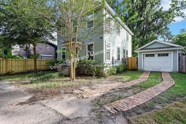 Photo - 1228 Willow Ct