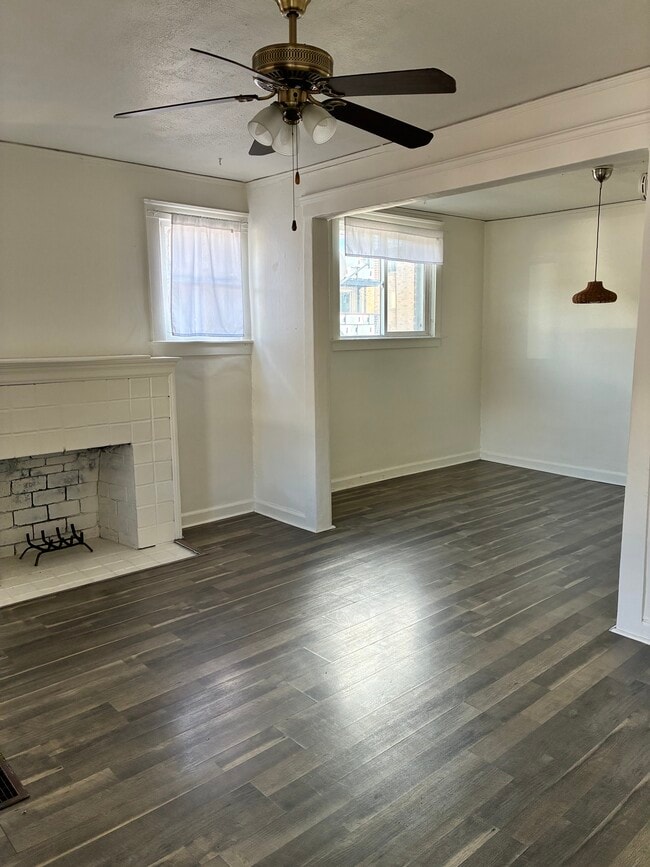 Living room/dining - 212 E 3rd Ave