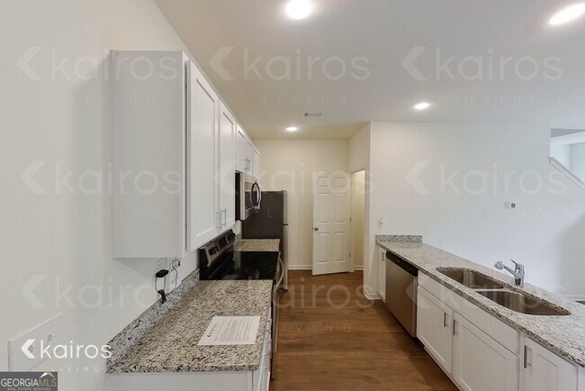 Photo - 145 Dudley Wy
