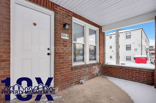 Photo - 864 Fairwood Ave