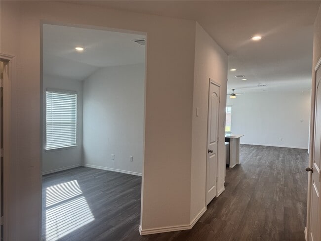 Building Photo - 5005 Almond Ter Dr Rental