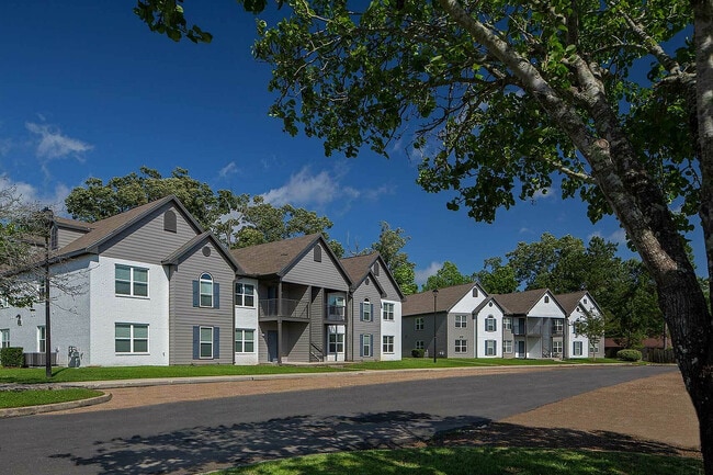 The Reserve At White Oak