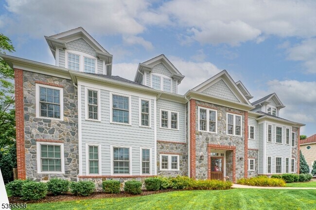 Photo - 29 Euclid Ave