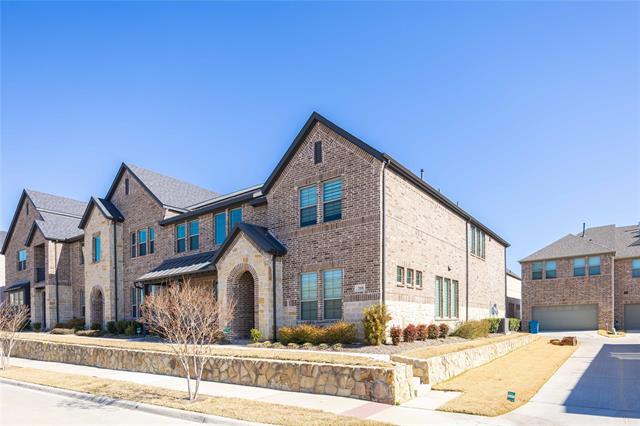 Photo - 208 Spring Hill Rd