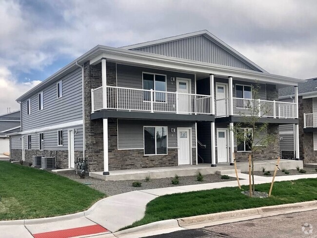 Building Photo - 6334 Yellowstone Rd Unit B Rental