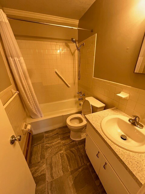 5101 Bathroom
