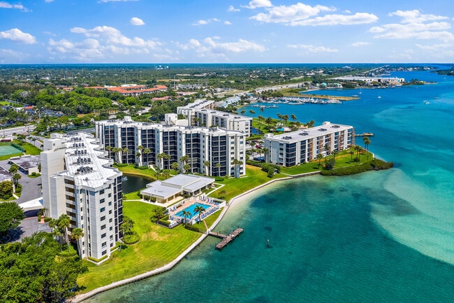 Photo - 19800 Sandpointe Bay Dr Unidad 104 Rental