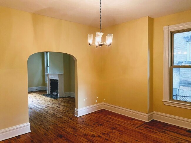 Photo - 5910 Howe St Unit First Floor