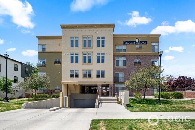 Grand Unit in Salt Lake City! - Grand House Unit in Salt Lake City!