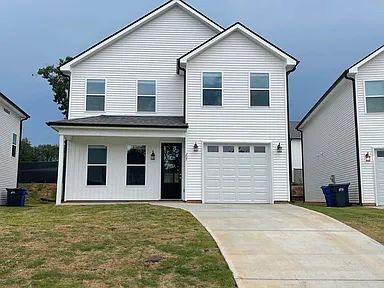 Building Photo - Sign a 12-month lease now and receive the ...