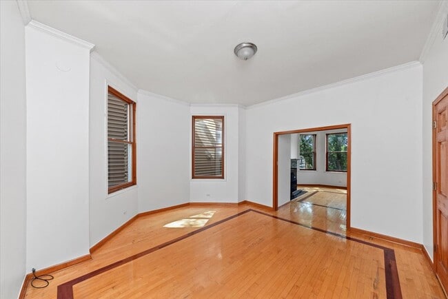 Building Photo - 1707 N Fairfield Ave Unit 1 Rental