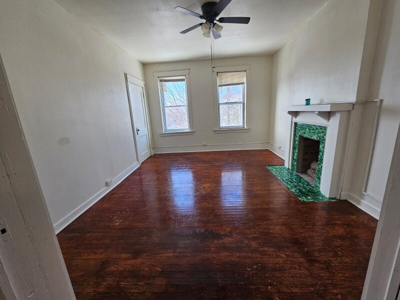 Photo - 4658-4658 Michigan Ave Unit 4656 2F