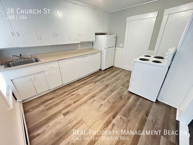 Building Photo - 28 Church St