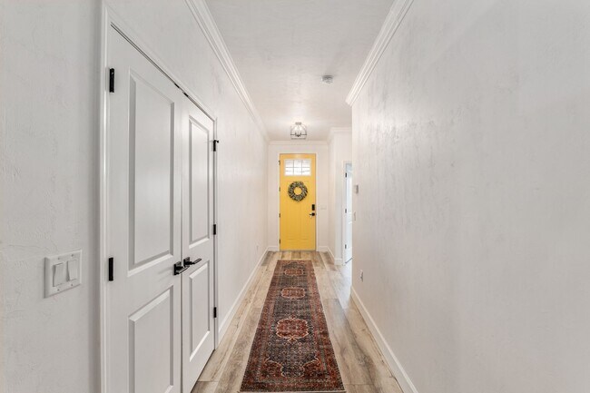 Photo - 4 BED 2 BATH in GRAND OAKS