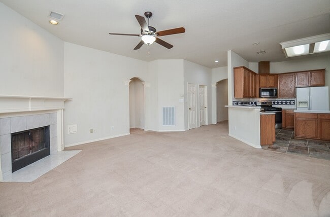 Photo - 5819 Mitre Peak Ln