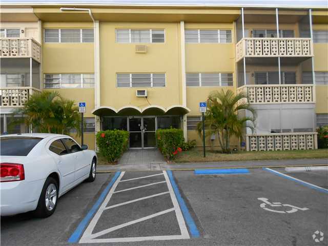Building Photo - 1460 NE 169th St Rental