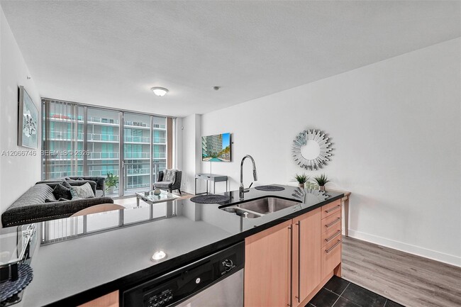 Photo - 79 SW 12th St Unit 3608-S