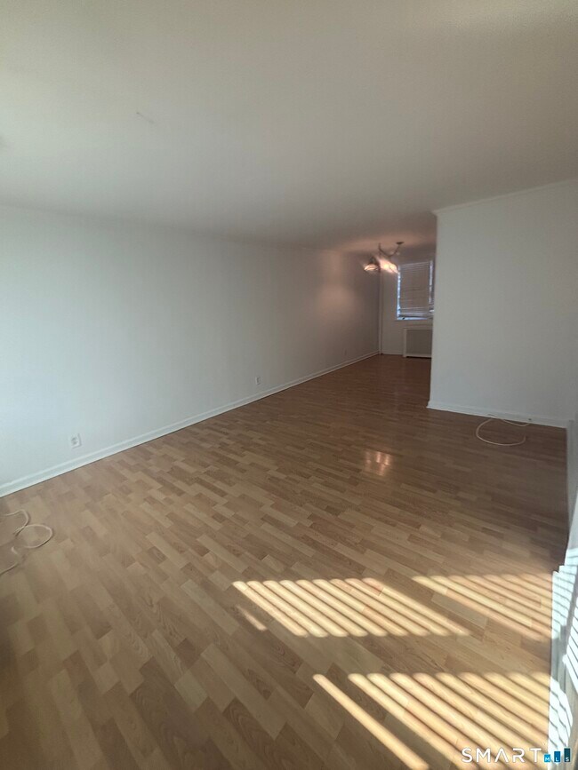 Photo - 163 Louisiana Ave Unit 163