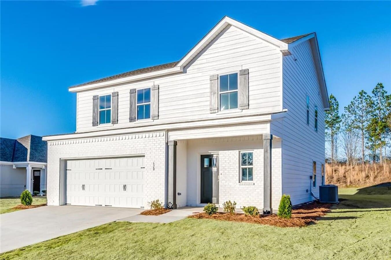 Very Cute and Well Maintained Newer 2 Story Home in Town Lakes of Opelika - Very Cute and Well Maintained Newer 2 Story Home in Town Lakes of Opelika