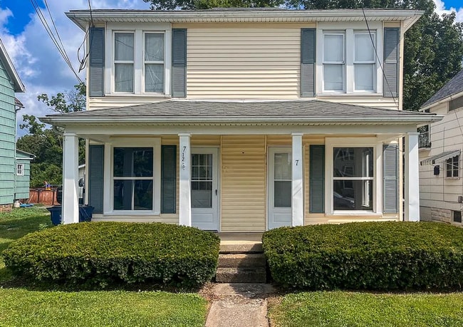 Building Photo - 7 Earl Ave Unit 7