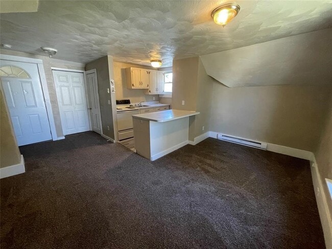 Photo - 2672 Myrtle St