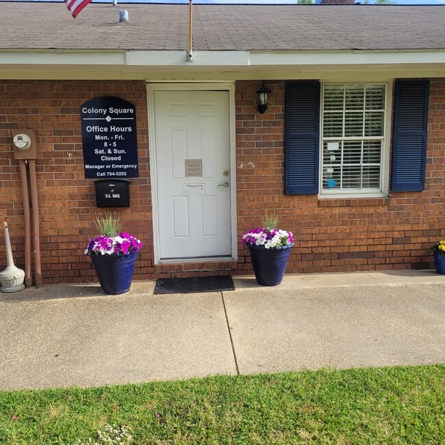 Colony Square Apartments