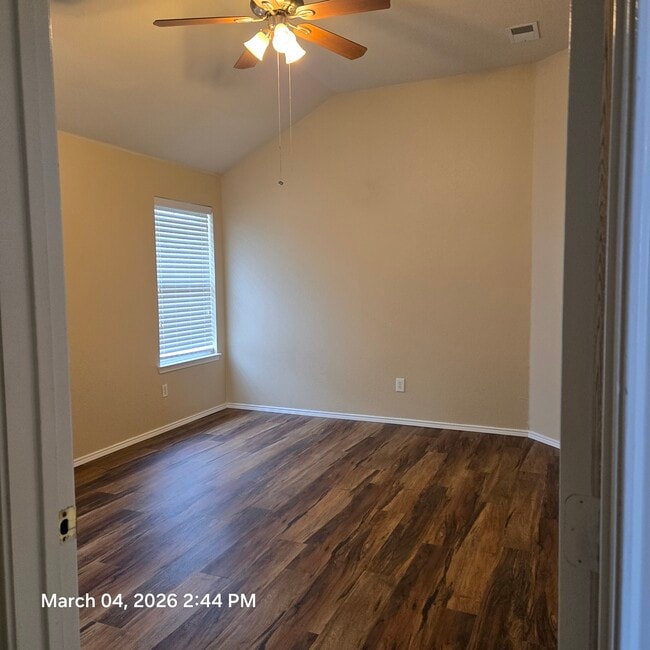 Dormitorio principal - 3716 Hermalinda Dr